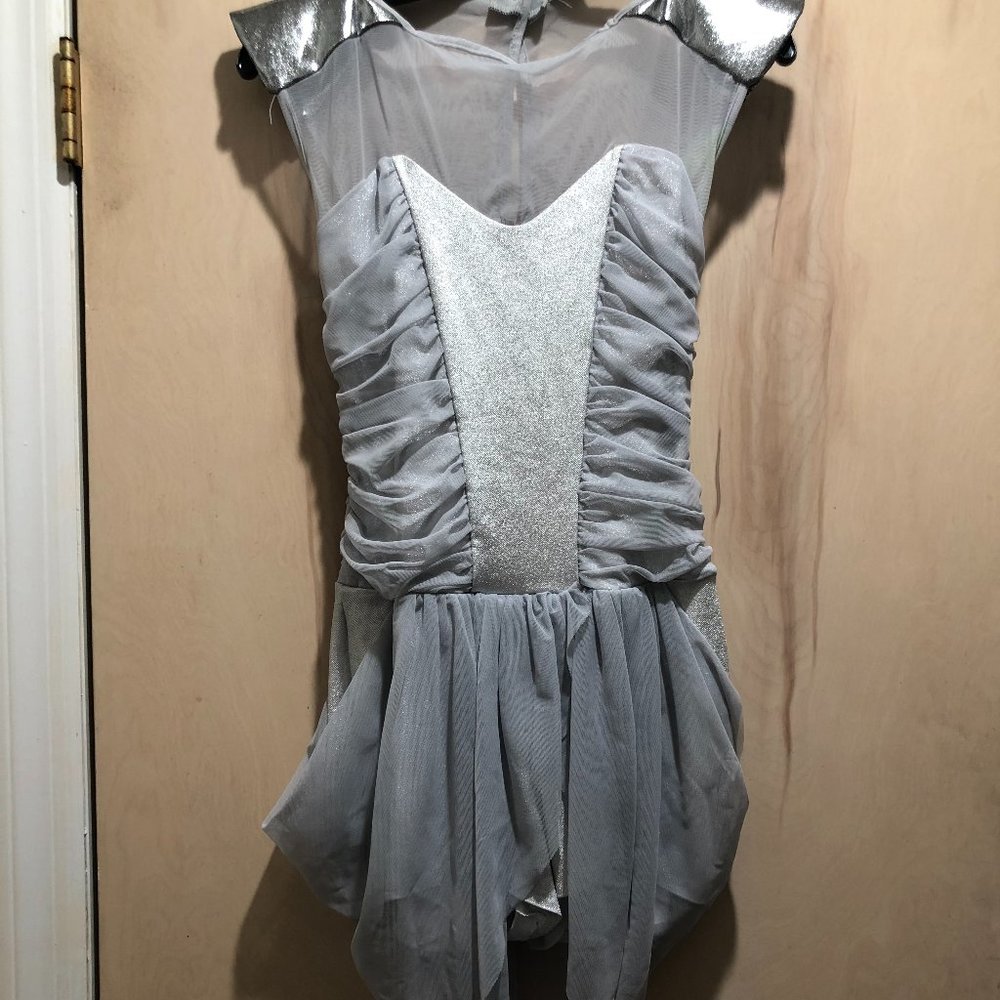 Kellé Silver Dance Outfit